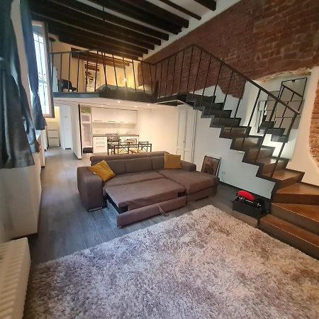 Апартаменты Isola - Ugo Bassi Charme Loft Милан Экстерьер фото