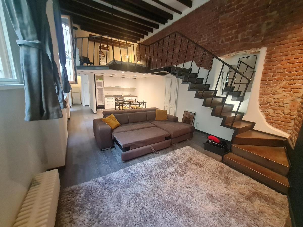 Апартаменты Isola - Ugo Bassi Charme Loft Милан Экстерьер фото